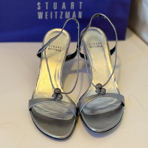 Stuart Weitzman Silver Leather Strappy Slingback - Low Heel - Size 8 - Picture 2 of 3